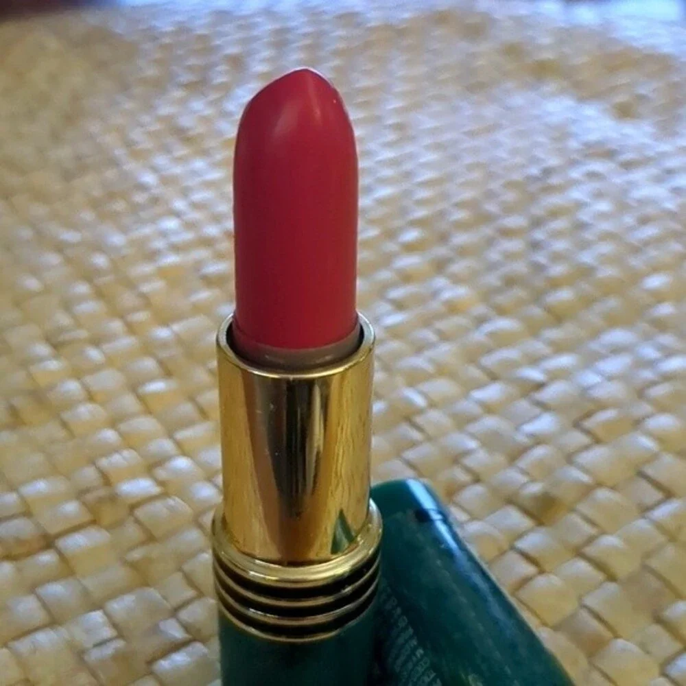 #43 Mauve Heat Revlon Moon Drops Lipstick New, Opened not Used  1 Tube